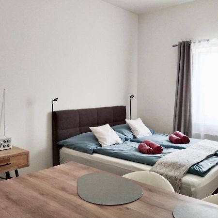 Air-Conditioned, Quiet Apartment - Center Of Sankt Poelten - Smart Tv Bagian luar foto