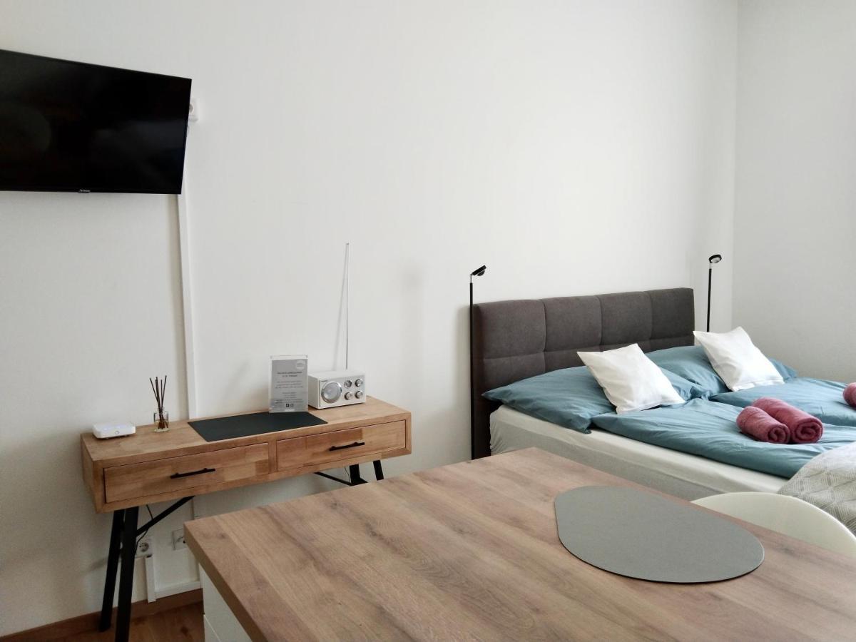 Air-Conditioned, Quiet Apartment - Center Of Sankt Poelten - Smart Tv Bagian luar foto