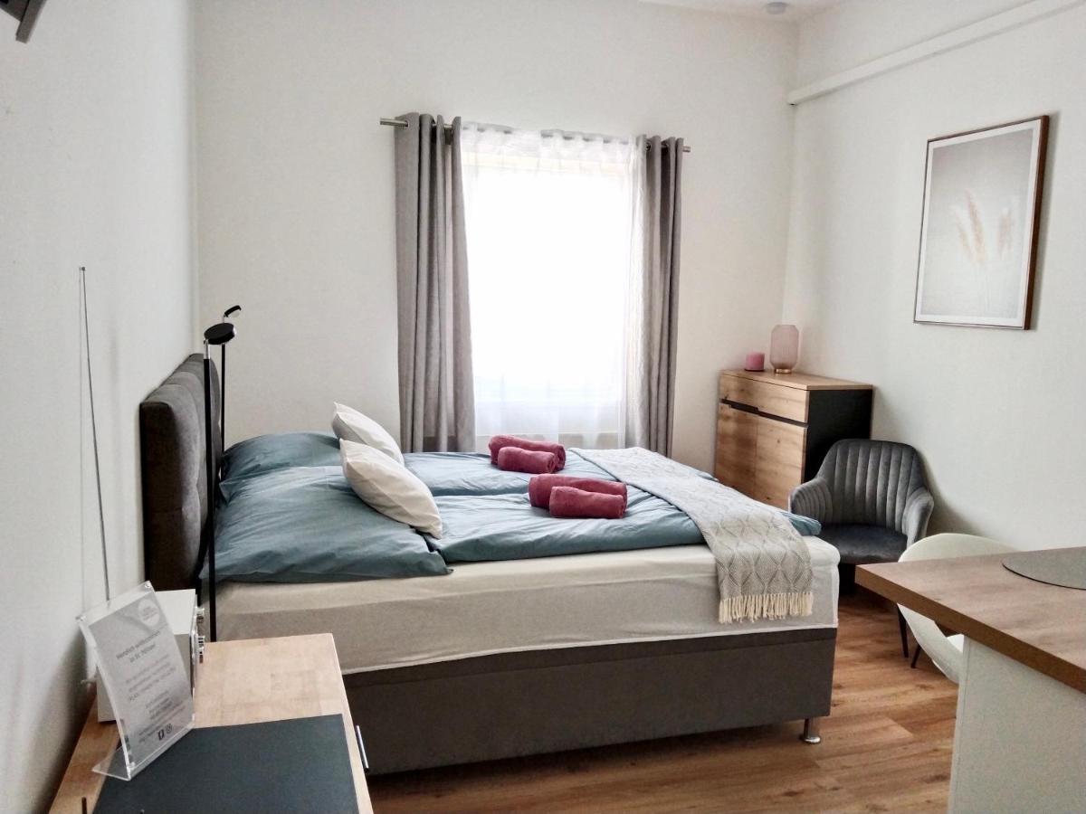 Air-Conditioned, Quiet Apartment - Center Of Sankt Poelten - Smart Tv Bagian luar foto