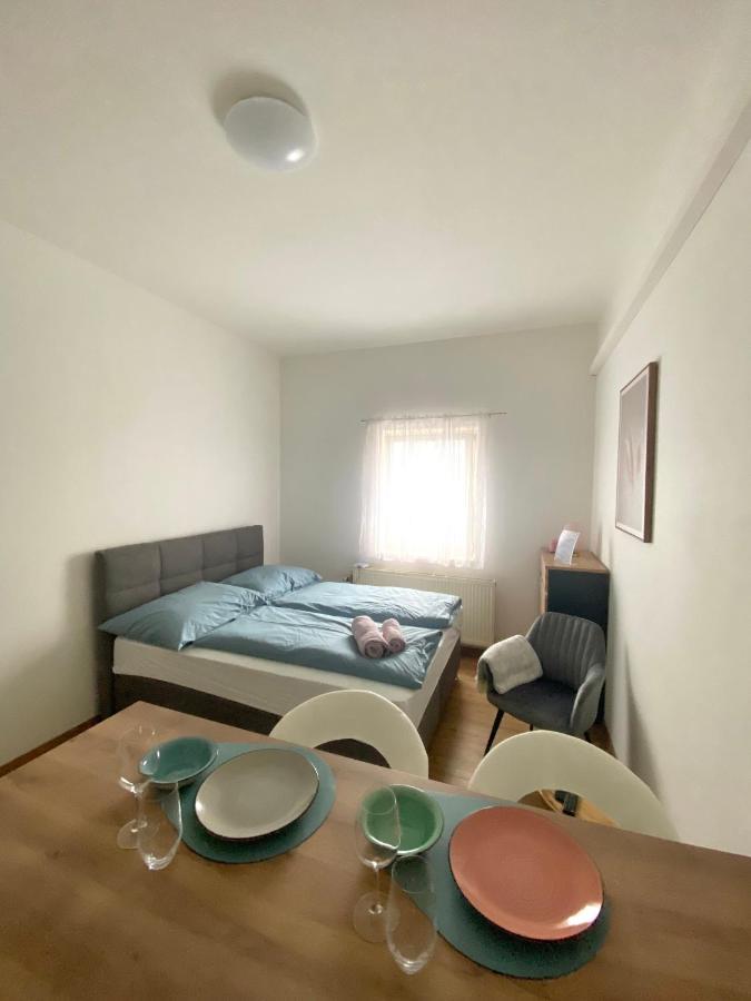 Air-Conditioned, Quiet Apartment - Center Of Sankt Poelten - Smart Tv Bagian luar foto